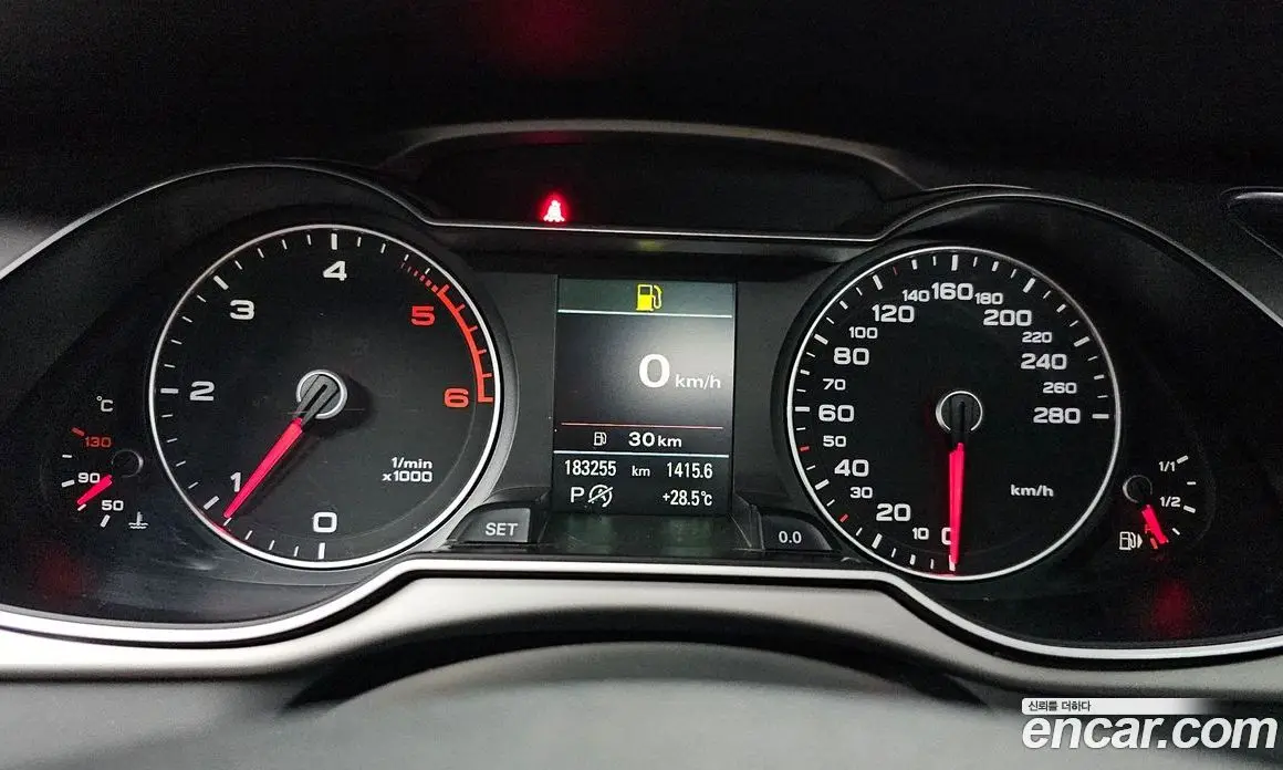 Audi A4 2014 2.0 автомат (гидро), фото 8 Audi A4 2014 2.0 автомат (гидро), фото 8