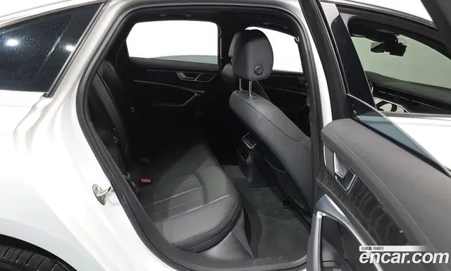 Audi A6 2021 2.0 автомат (гидро), миниатюра 12