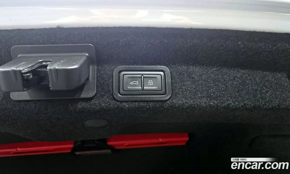 Audi A6 2023 2.0 автомат (гидро), фото 20
