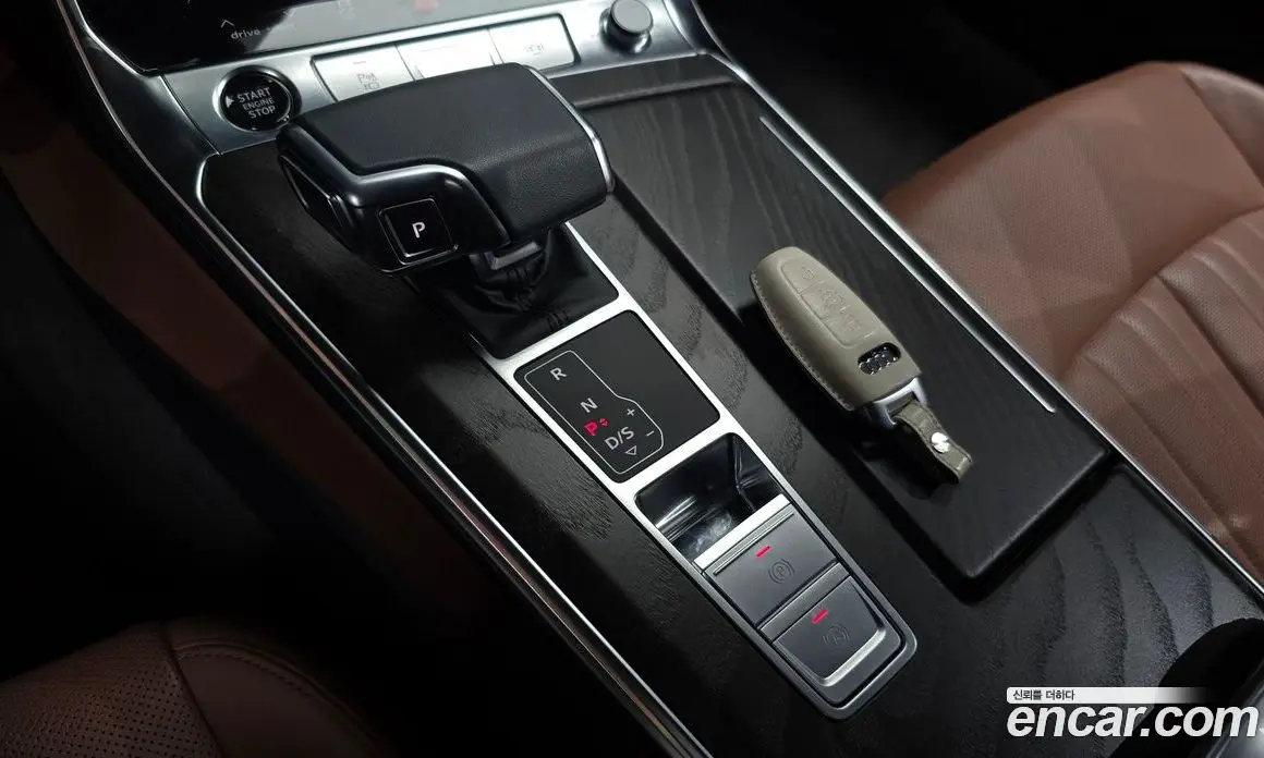 Audi A6 2023 2.0 автомат (гидро), фото 9