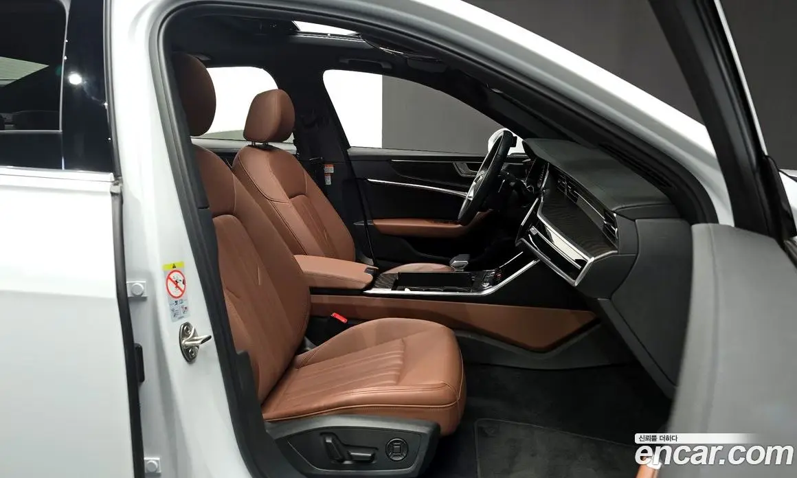 Audi A6 2023 2.0 автомат (гидро), фото 10
