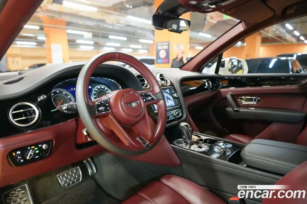 Bentley Bentayga 2020 4.0 автомат (гидро), фото 15