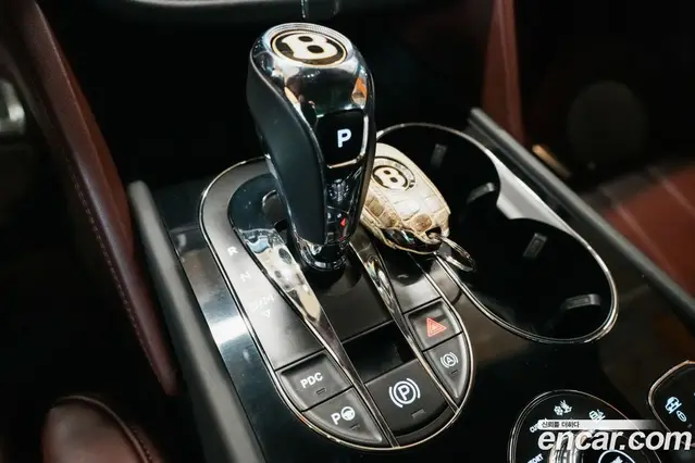 Bentley Bentayga 2020 4.0 автомат (гидро), миниатюра 8
