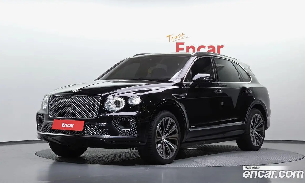 Bentley Bentayga 2023 4.0 автомат (гидро), фото 1 Bentley Bentayga 2023 4.0 автомат (гидро), фото 1