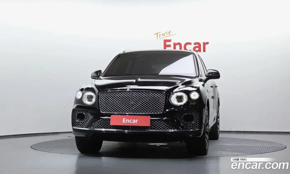 Bentley Bentayga 2023 4.0 автомат (гидро), фото 3 Bentley Bentayga 2023 4.0 автомат (гидро), фото 3