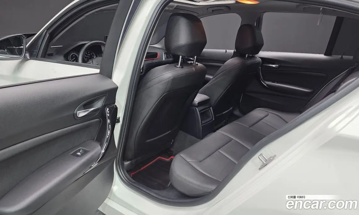 BMW 1 серия 2018 2.0 автомат (гидро), фото 12 BMW 1 серия 2018 2.0 автомат (гидро), фото 12