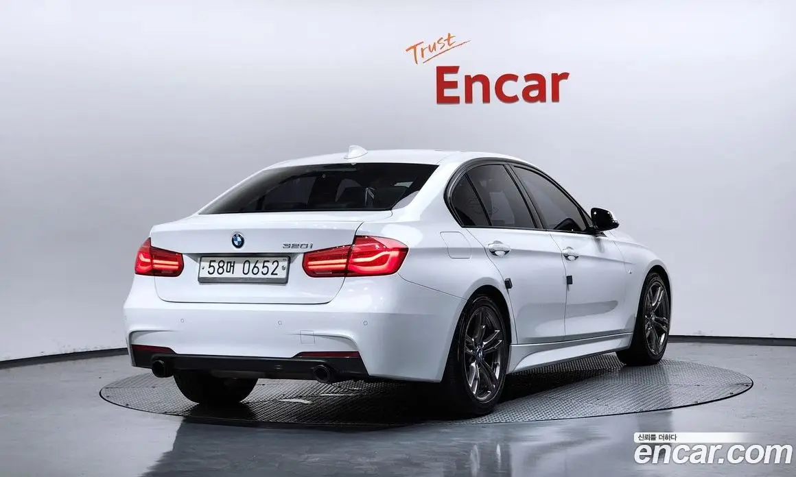 BMW 3 серия 2016 2.0 автомат (гидро), фото 2 BMW 3 серия 2016 2.0 автомат (гидро), фото 2