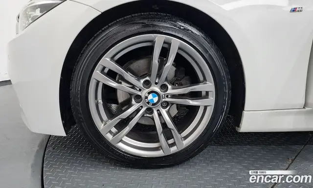 BMW 3 серия 2016 2.0 автомат (гидро), миниатюра 5 BMW 3 серия 2016 2.0 автомат (гидро), миниатюра 5