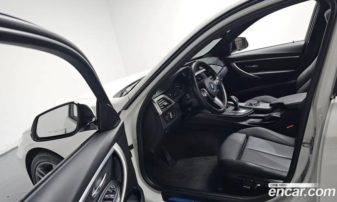 BMW 3 серия 2018 2.0 автомат (гидро), фото 12 BMW 3 серия 2018 2.0 автомат (гидро), фото 12