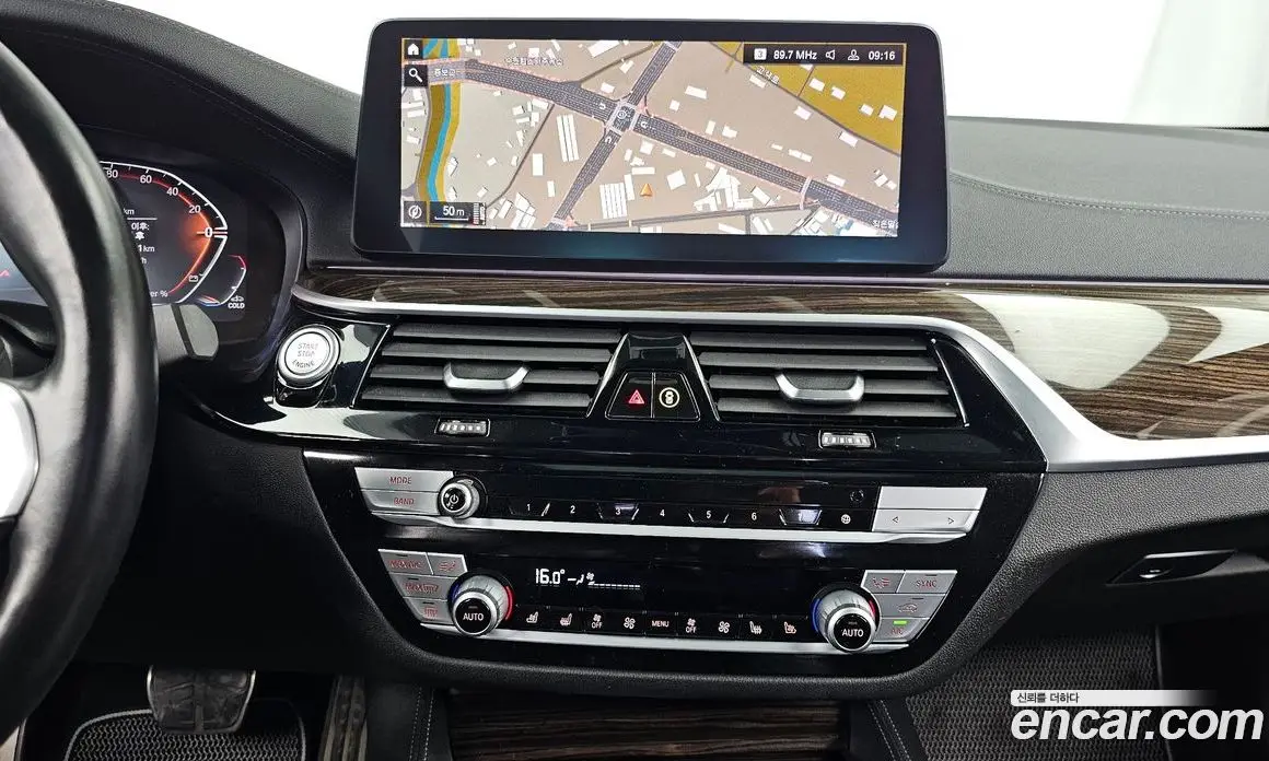 BMW 5 серия 2021 2.0 автомат (гидро), фото 20