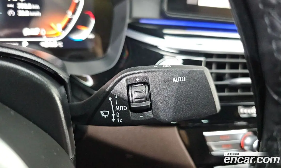 BMW 5 серия 2023 2.0 автомат (гидро), фото 32 BMW 5 серия 2023 2.0 автомат (гидро), фото 32