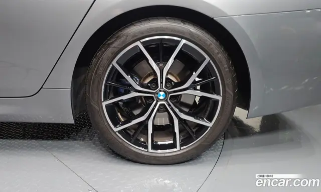 BMW 5 серия 2023 2.0 автомат (гидро), миниатюра 7 BMW 5 серия 2023 2.0 автомат (гидро), миниатюра 7