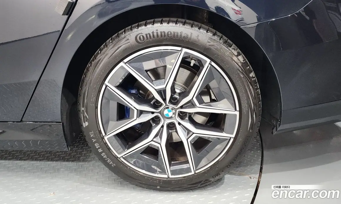BMW 5 серия 2024 2.0 автомат (гидро), фото 7 BMW 5 серия 2024 2.0 автомат (гидро), фото 7