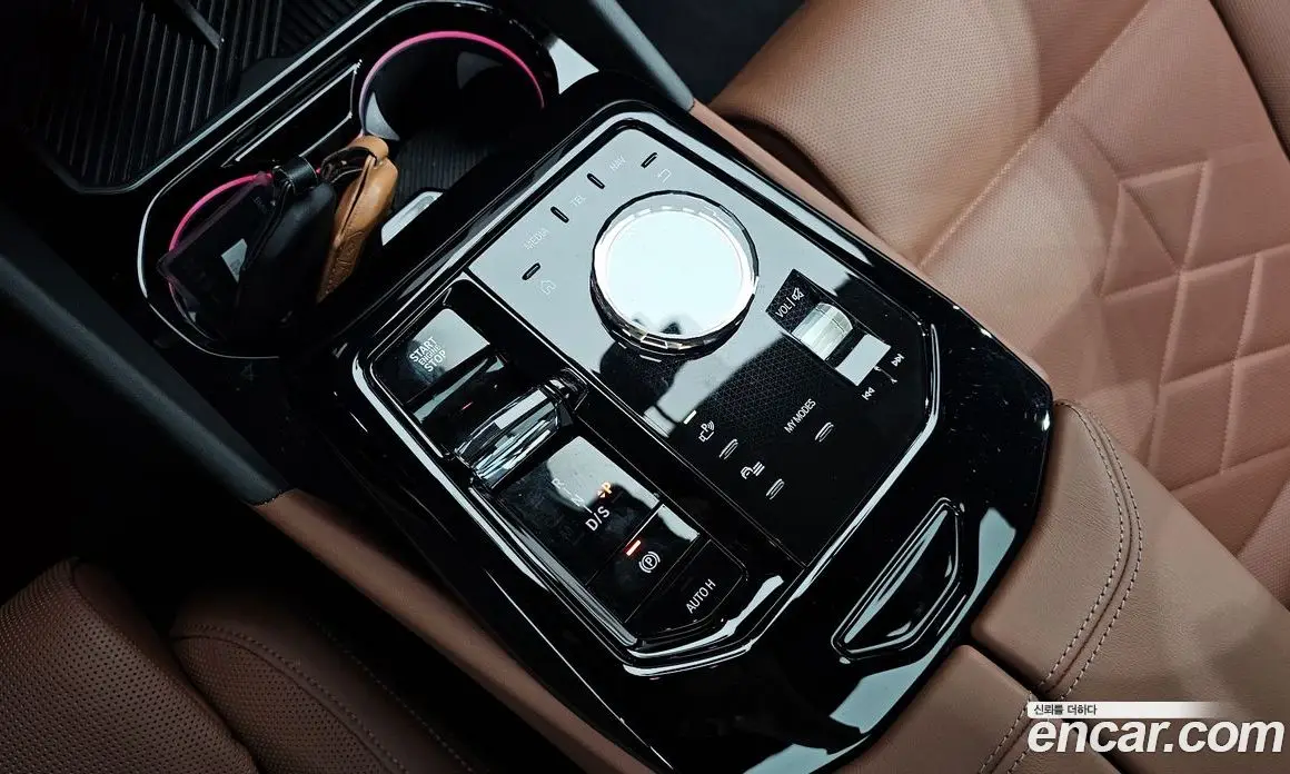 BMW 5 серия 2025 2.0 автомат (гидро), фото 11