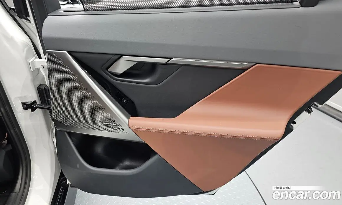 BMW 5 серия 2025 2.0 автомат (гидро), фото 14