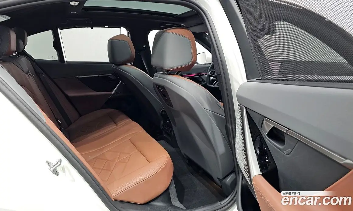 BMW 5 серия 2025 2.0 автомат (гидро), фото 17