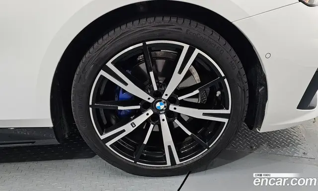 BMW 5 серия 2025 2.0 автомат (гидро), миниатюра 6