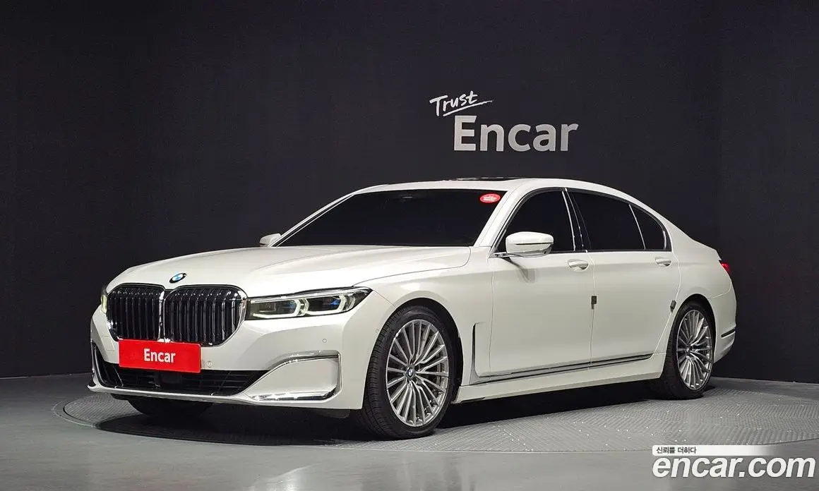 BMW 7 серия 2022 3.0 автомат (гидро), фото 1 BMW 7 серия 2022 3.0 автомат (гидро), фото 1