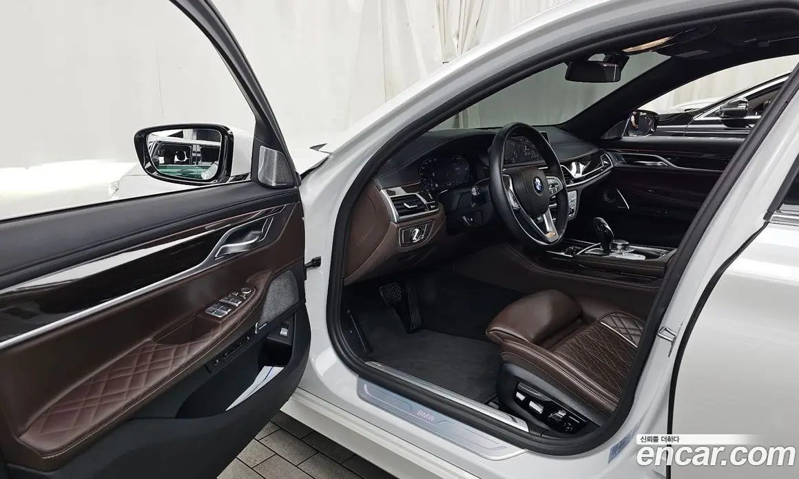 BMW 7 серия 2022 3.0 автомат (гидро), фото 13 BMW 7 серия 2022 3.0 автомат (гидро), фото 13
