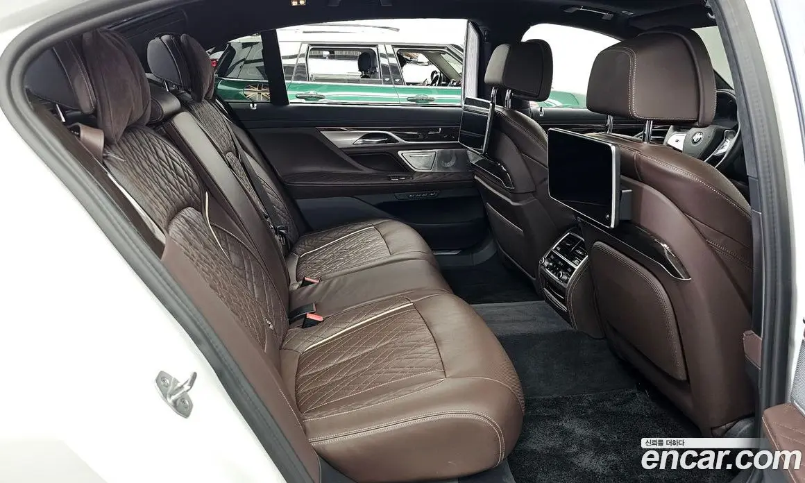 BMW 7 серия 2022 3.0 автомат (гидро), фото 18 BMW 7 серия 2022 3.0 автомат (гидро), фото 18