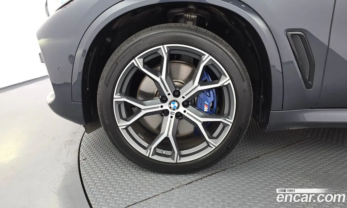 BMW X5 2021 3.0 автомат (гидро), фото 5