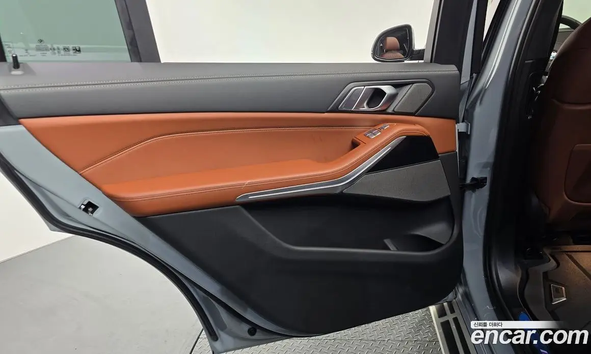 BMW X7 2024 3.0 автомат (гидро), фото 15 BMW X7 2024 3.0 автомат (гидро), фото 15