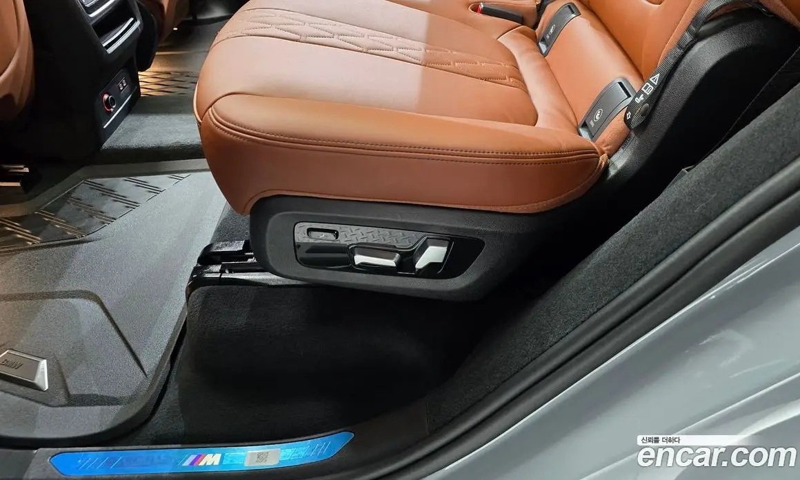 BMW X7 2024 3.0 автомат (гидро), фото 34 BMW X7 2024 3.0 автомат (гидро), фото 34