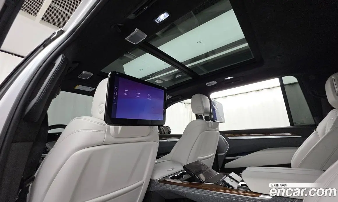 Cadillac Escalade 2025 6.2 автомат (гидро), фото 24 Cadillac Escalade 2025 6.2 автомат (гидро), фото 24