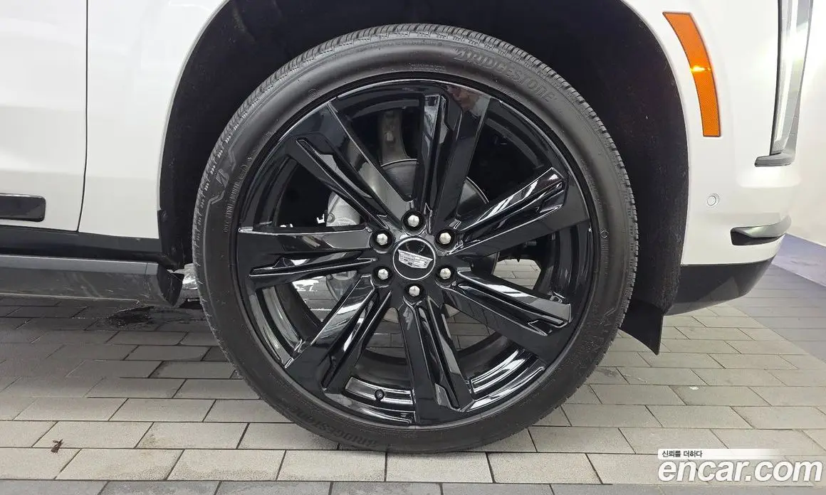 Cadillac Escalade 2025 6.2 автомат (гидро), фото 7 Cadillac Escalade 2025 6.2 автомат (гидро), фото 7
