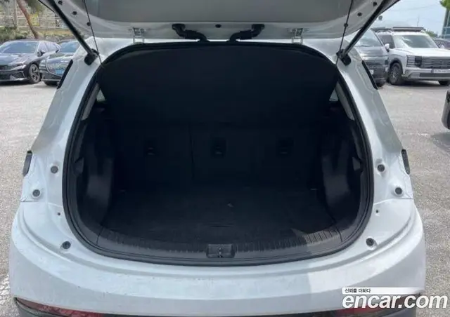 Chevrolet Bolt EV 2022 0.1 автомат (гидро), миниатюра 12