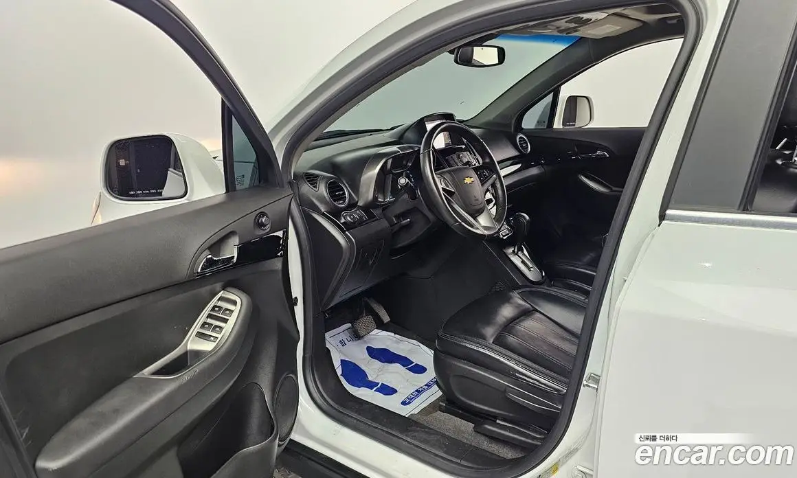 Chevrolet Orlando 2011 2.0 автомат (гидро), фото 10