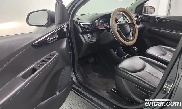 Chevrolet Spark 2016 1.0 автомат (гидро), миниатюра 10