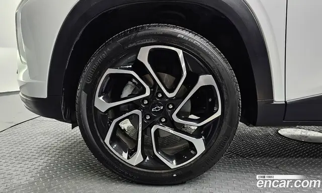 Chevrolet Trax 2023 1.2 автомат (гидро), миниатюра 4