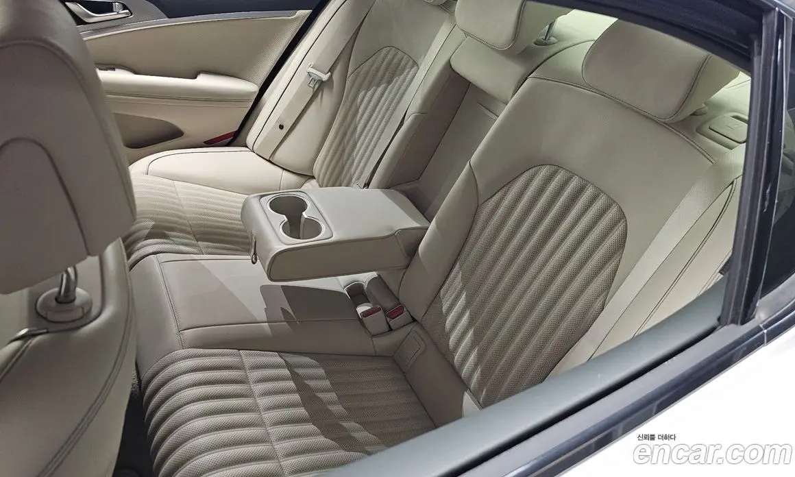Genesis G70 2021 2.0 автомат (гидро), фото 26