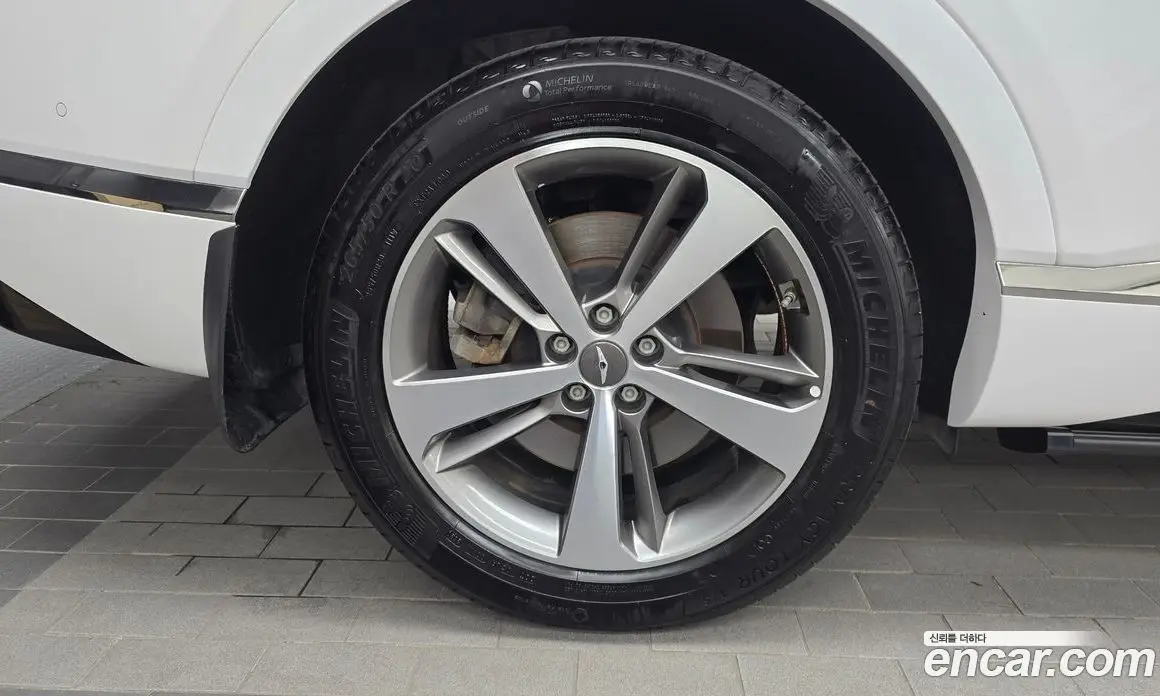 Genesis GV80 2020 2.5 автомат (гидро), фото 5 Genesis GV80 2020 2.5 автомат (гидро), фото 5