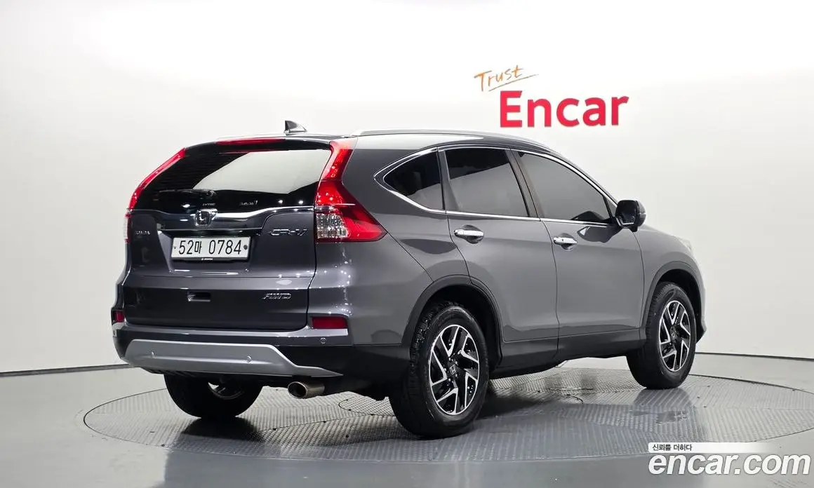 Honda CR-V 2016 2.4 автомат (гидро), фото 2 Honda CR-V 2016 2.4 автомат (гидро), фото 2