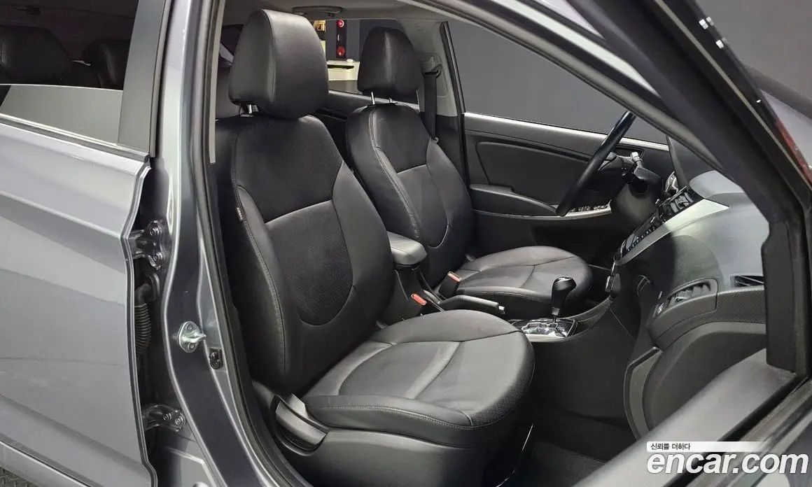 Hyundai Accent 2016 1.6 автомат (гидро), фото 15 Hyundai Accent 2016 1.6 автомат (гидро), фото 15