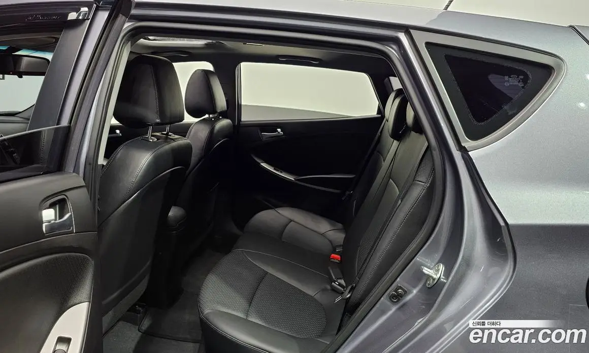 Hyundai Accent 2016 1.6 автомат (гидро), фото 17 Hyundai Accent 2016 1.6 автомат (гидро), фото 17