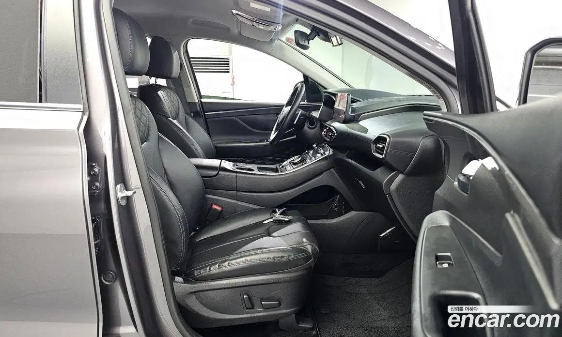 Hyundai Santa Fe 2022 2.2 автомат (гидро), фото 12 Hyundai Santa Fe 2022 2.2 автомат (гидро), фото 12