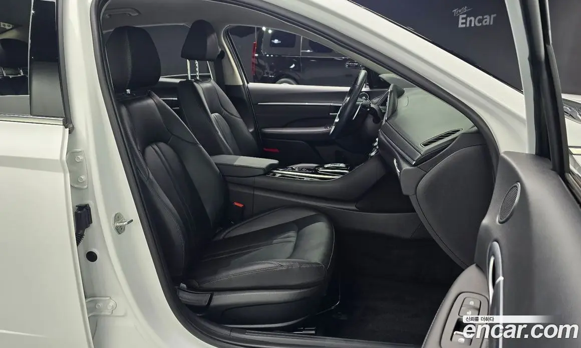 Hyundai Sonata 2022 2.0 автомат (гидро), фото 13