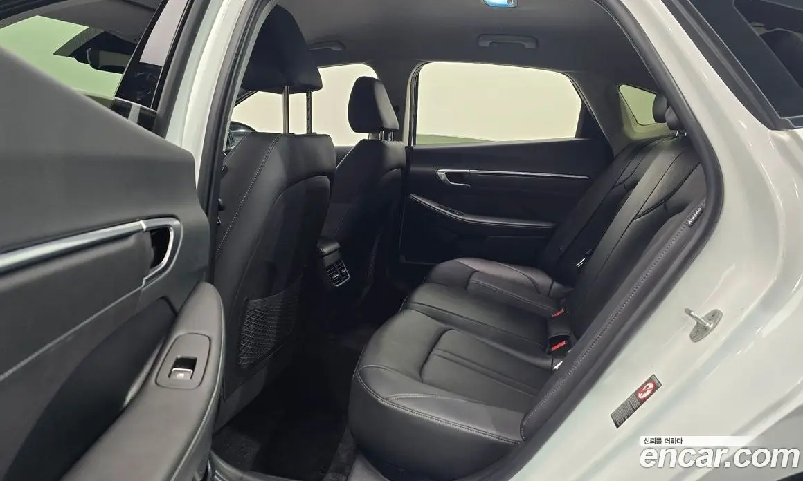 Hyundai Sonata 2022 2.0 автомат (гидро), фото 18