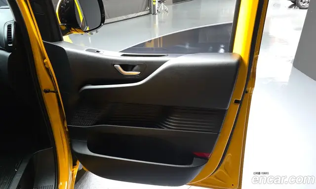 Hyundai Staria 2021 2.2 автомат (гидро), миниатюра 11