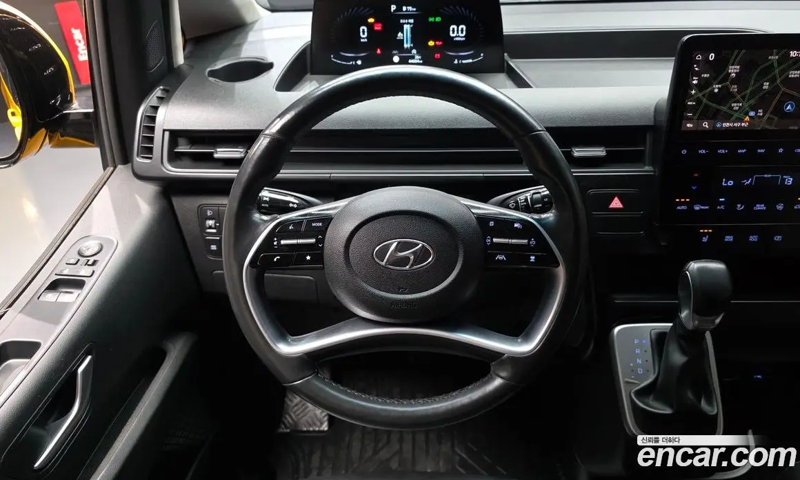 Hyundai Staria 2021 2.2 автомат (гидро), фото 19