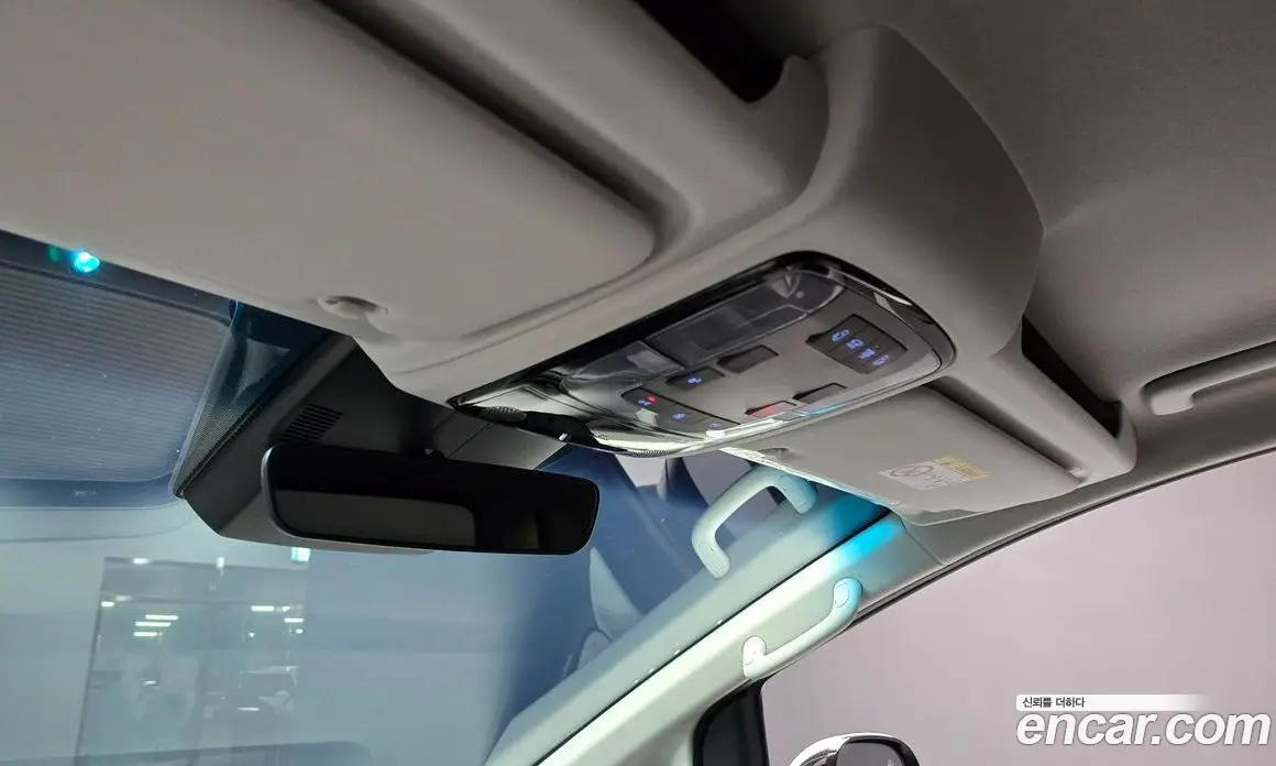 Hyundai Staria 2025 2.2 автомат (гидро), фото 23