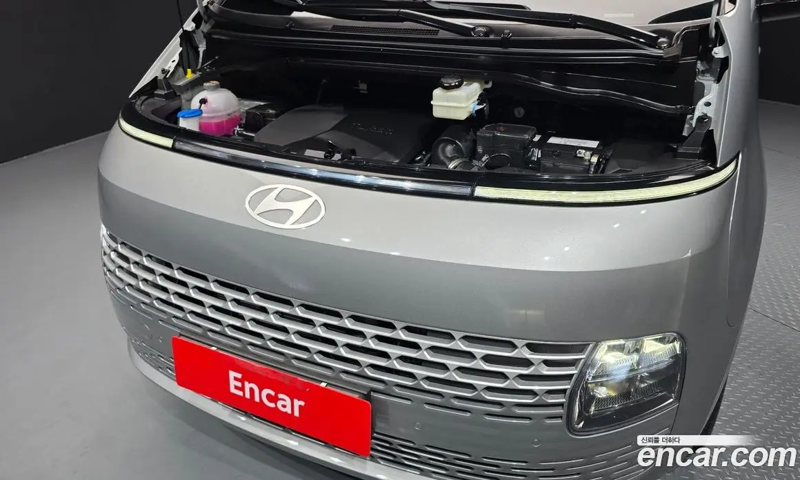 Hyundai Staria 2025 2.2 автомат (гидро), фото 6