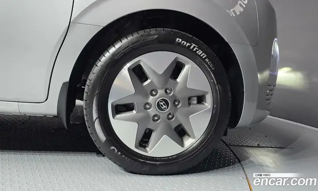 Hyundai Staria 2025 2.2 автомат (гидро), миниатюра 7