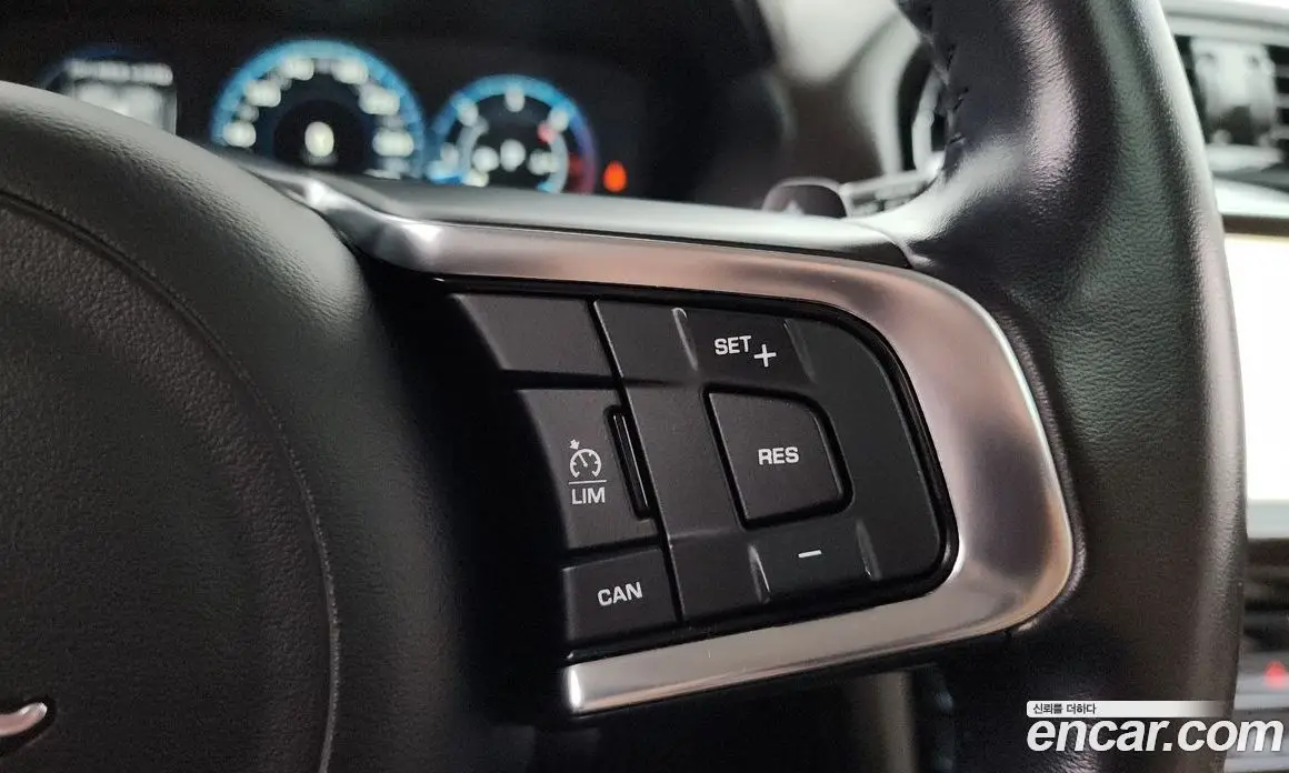 Jaguar F-Pace 2018 2.0 автомат (гидро), фото 23 Jaguar F-Pace 2018 2.0 автомат (гидро), фото 23