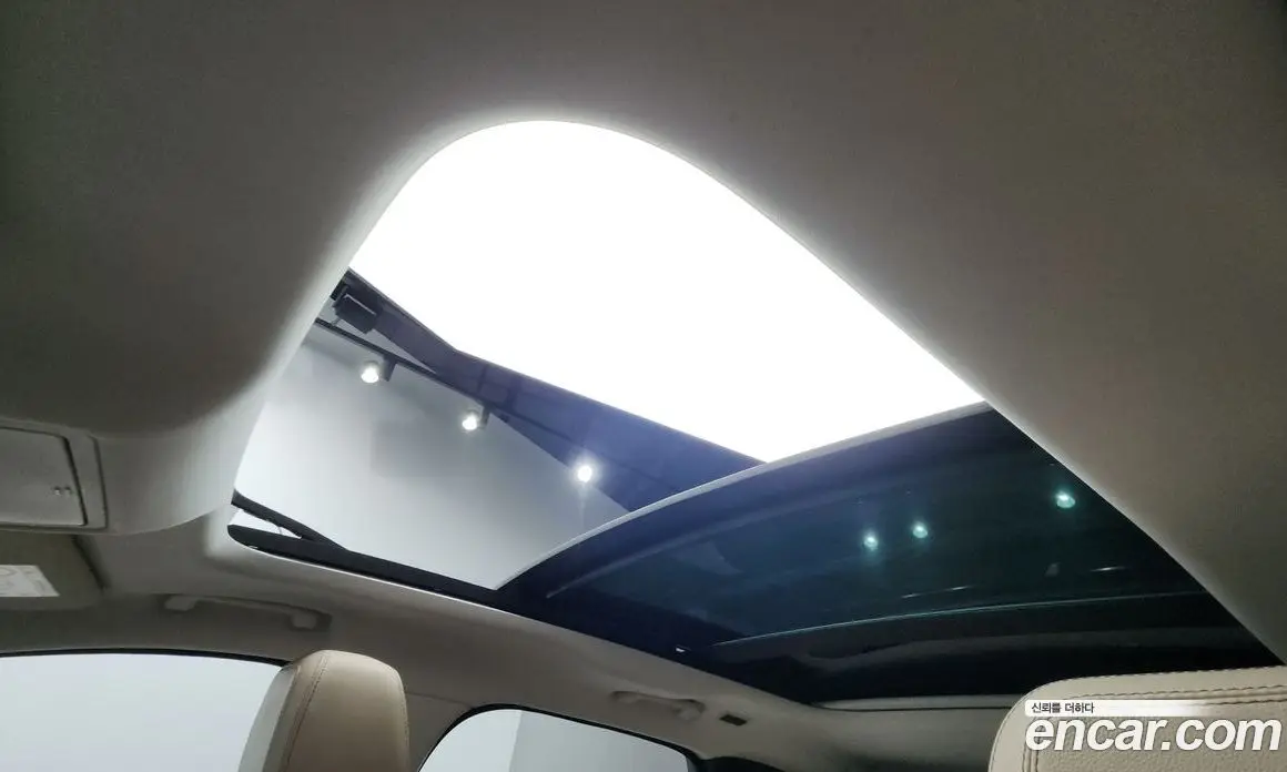 Jaguar F-Pace 2018 2.0 автомат (гидро), фото 24 Jaguar F-Pace 2018 2.0 автомат (гидро), фото 24