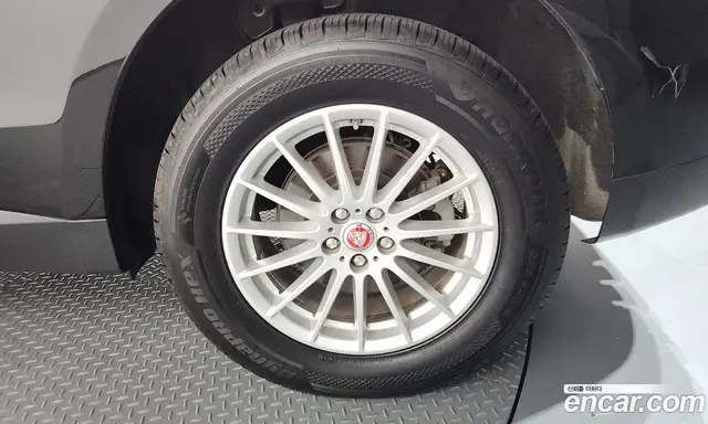 Jaguar F-Pace 2018 2.0 автомат (гидро), миниатюра 7 Jaguar F-Pace 2018 2.0 автомат (гидро), миниатюра 7