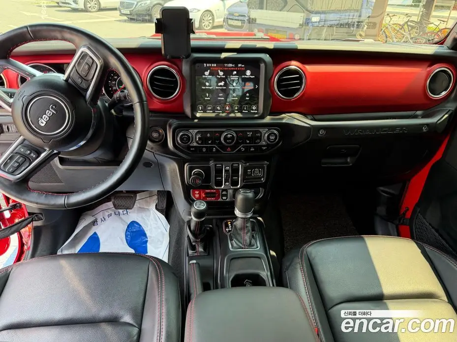 Jeep Wrangler 2021 2.0 автомат (гидро), фото 16 Jeep Wrangler 2021 2.0 автомат (гидро), фото 16